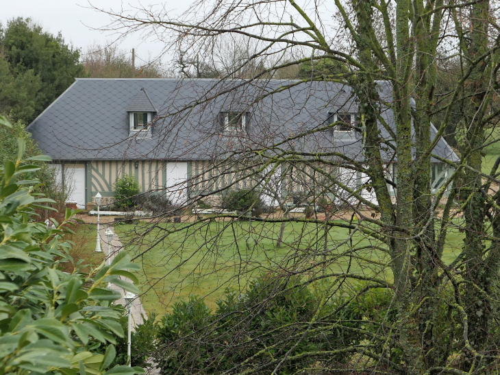 Maison dans la campagne - Saint-Pierre-de-Cormeilles