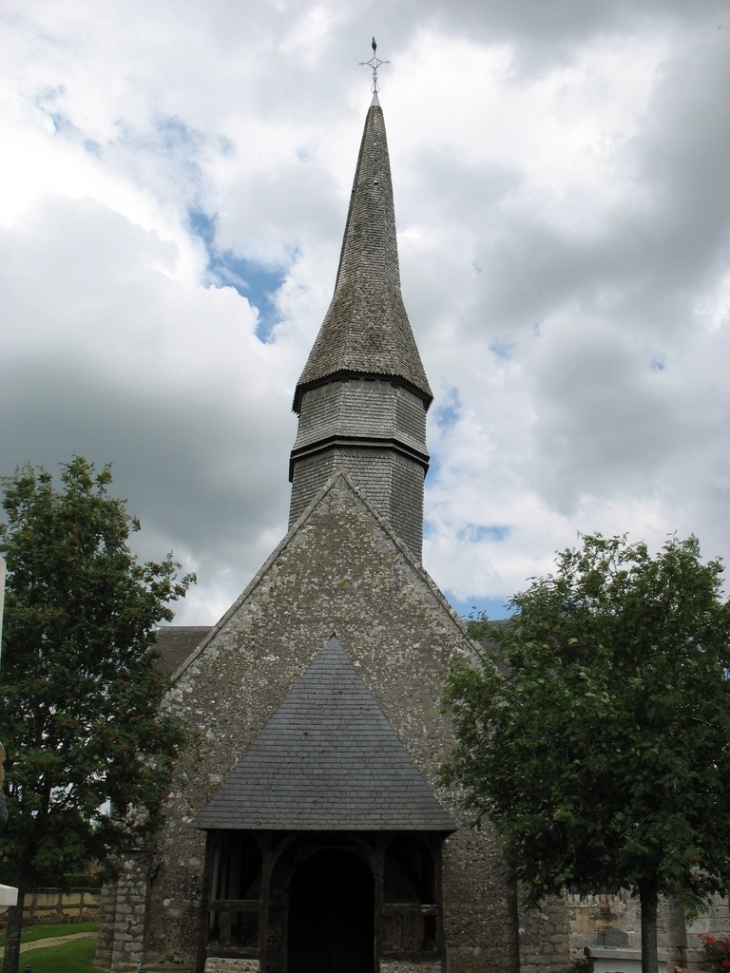 Façade de l'église et son clocher - Saint-Victor-de-Chrétienville