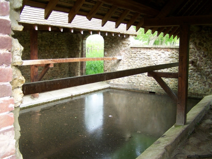 Lavoir communal - Sainte-Colombe-près-Vernon