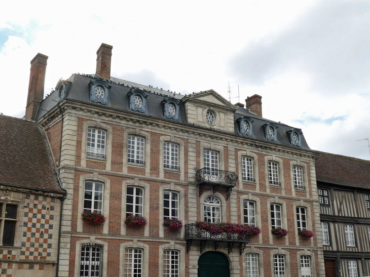 L'hôtel Bournonville - Verneuil-sur-Avre
