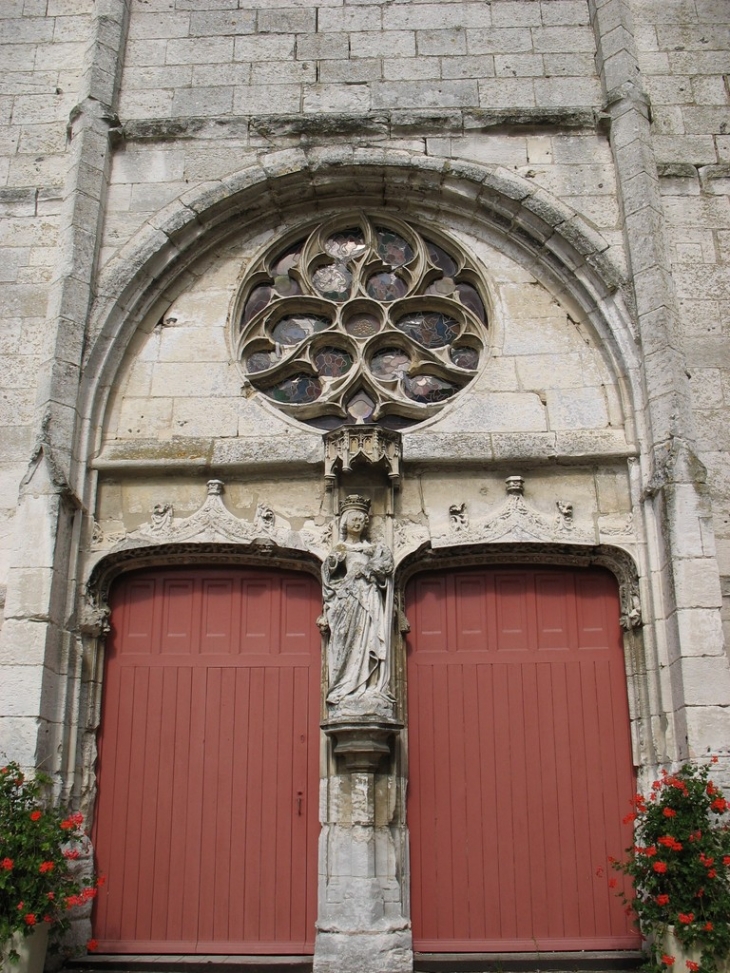 Eglise Notre-Dame (l'entrée ouest) - Anneville-Ambourville