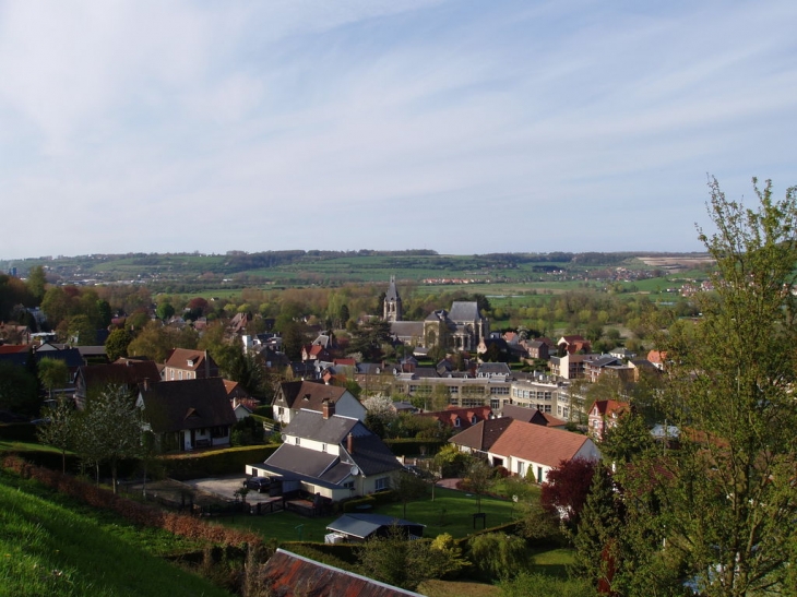 Église vue du château - Arques-la-Bataille