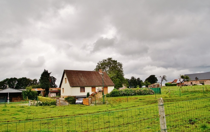 Le Village - Aubermesnil-Beaumais