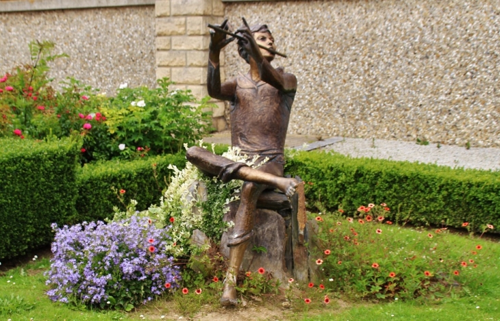 Sculpture - Berneval-le-Grand