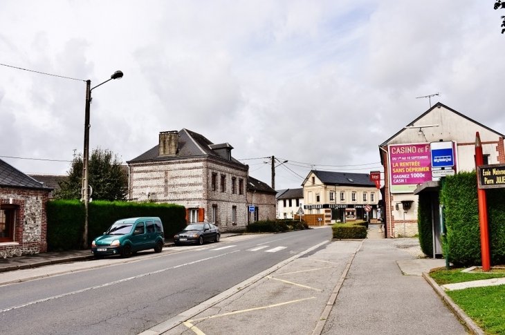 Le Village - Beuzeville-la-Grenier