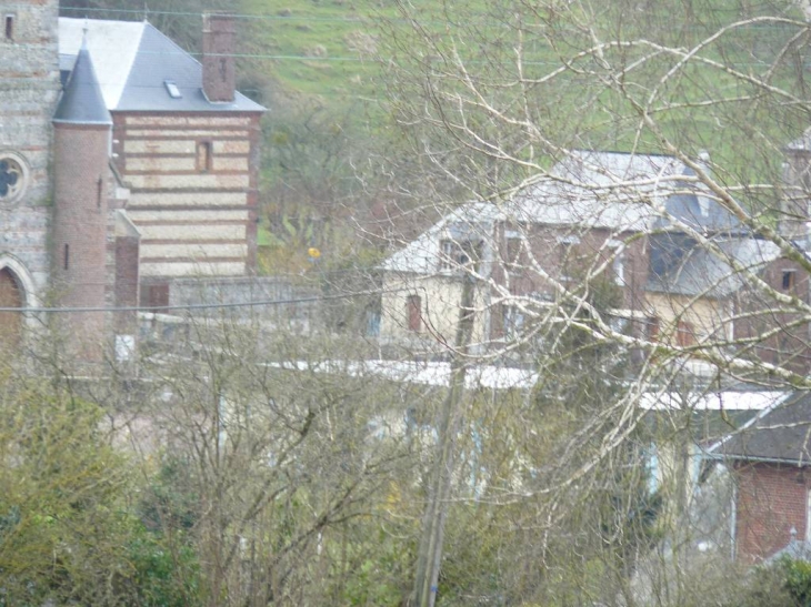 Brachy sous la neige vu de ma fenêtre (boulangerie)