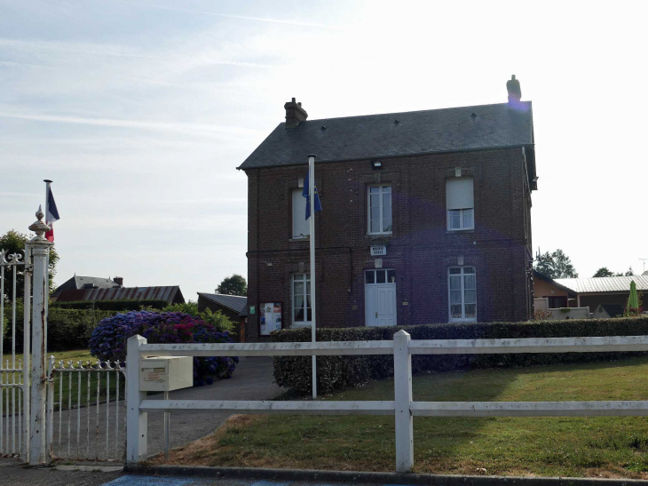 La mairie - Carville-la-Folletière