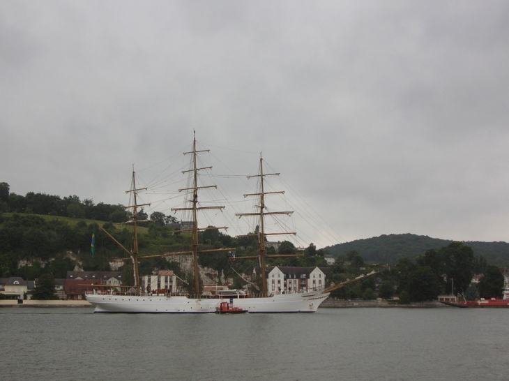 Changement de pilote. - Caudebec-en-Caux