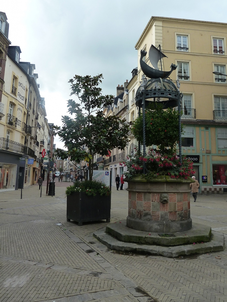 Place du Puits Salé - Dieppe