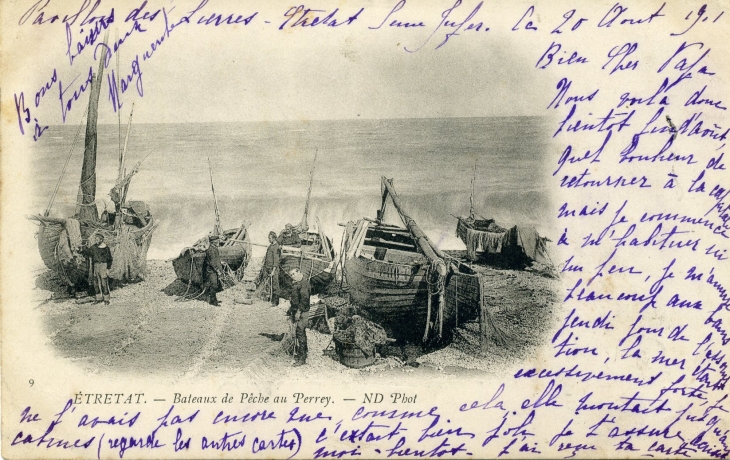 Bâteaux de Pêche au Perrey (carte postale de 1901) - Étretat