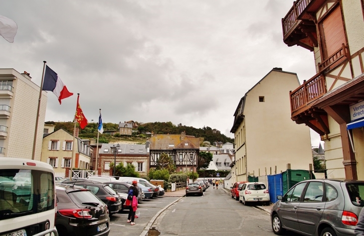 La Ville - Étretat