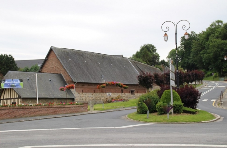 Le Village - Fontaine-le-Dun