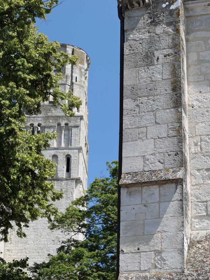 Les tours de l(abbatiale - Jumièges