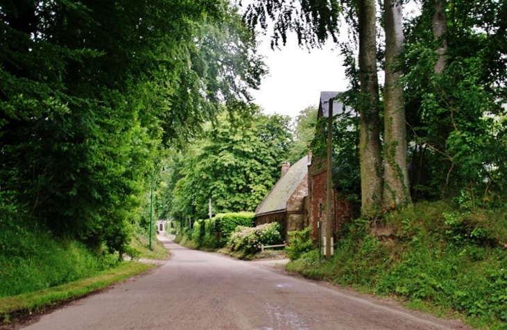 Le Village - La Chapelle-sur-Dun