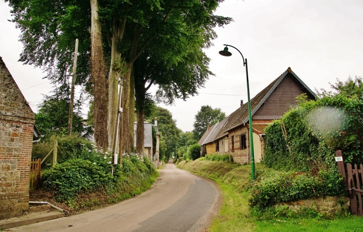 Le Village - La Chapelle-sur-Dun