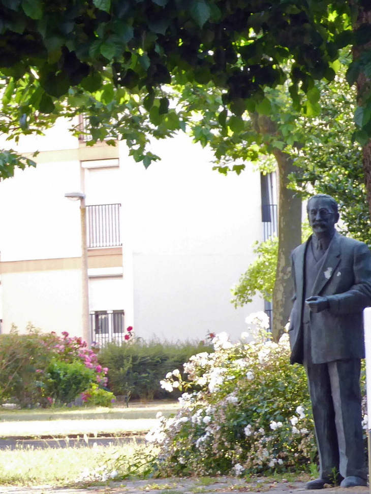 Statue grandeur nature - Le Grand-Quevilly