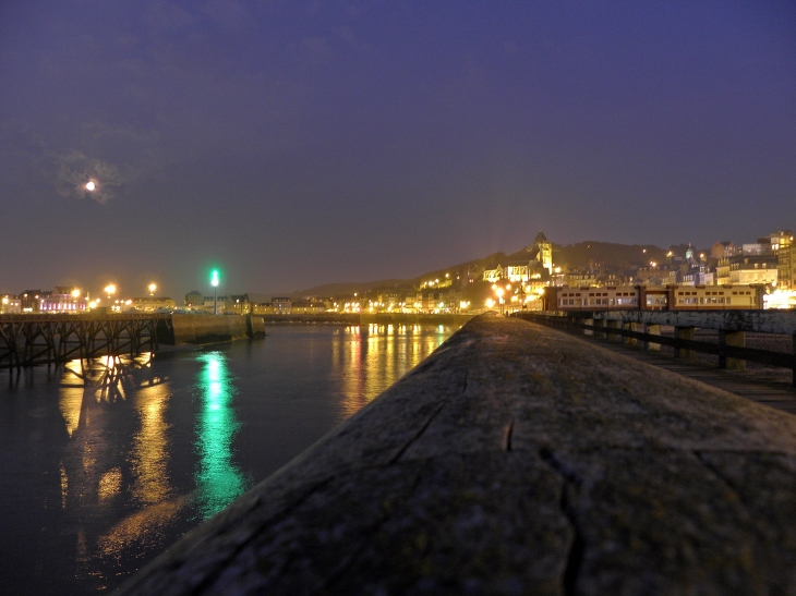 Le Tréport la nuit