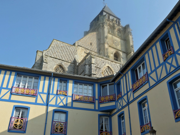 Le clocher de l'église Saint Jacques - Le Tréport