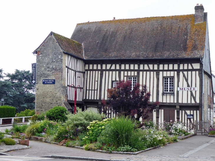 Le musée - Neufchâtel-en-Bray