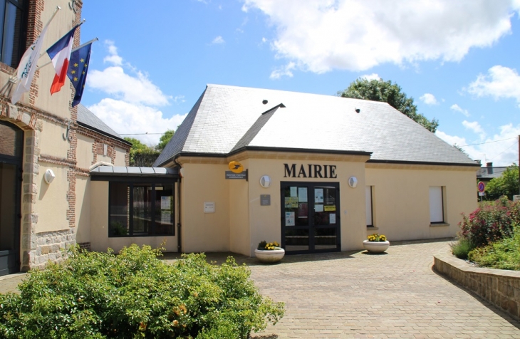 La Mairie - Néville