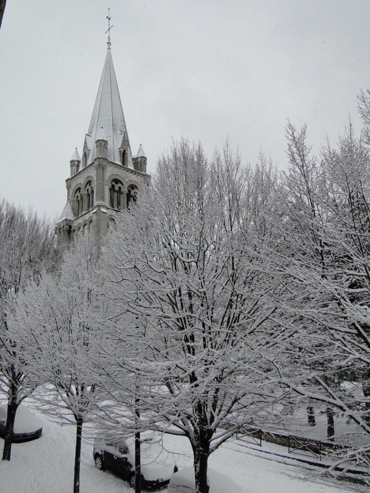 L'élise St-Gervais se pare d'un manteau neigeux. Photo prise depuis l'ex-maison des 