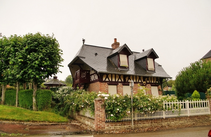 La Commune - Saint-Aubin-sur-Mer