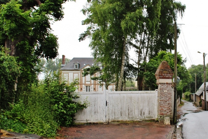 La Commune - Saint-Aubin-sur-Mer