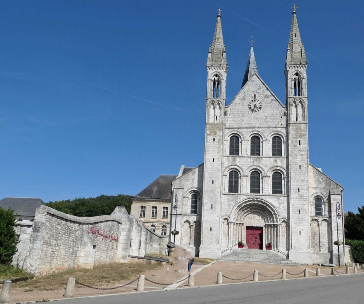 L'abbatiale Saint Georges - Saint-Martin-de-Boscherville