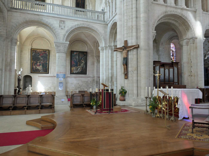 L'abbatiale Saint Georges - Saint-Martin-de-Boscherville