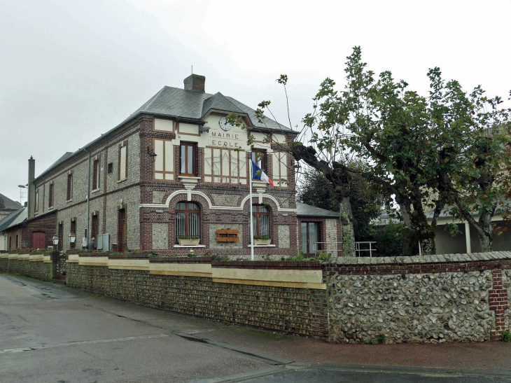 La mairie école - Saint-Pierre-en-Port