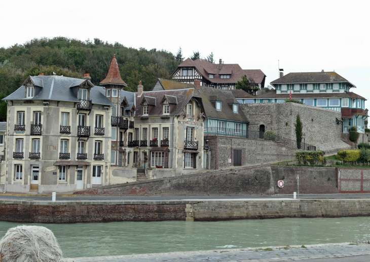 Le quai d'Aval - Saint-Valery-en-Caux