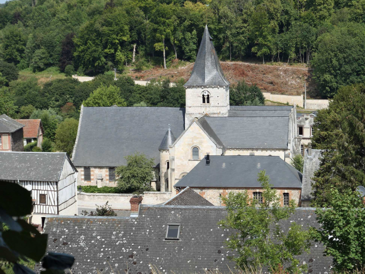 Vue sur l'église - Saint-Wandrille-Rançon