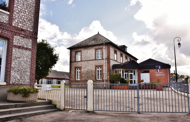 école - Sassetot-le-Mauconduit