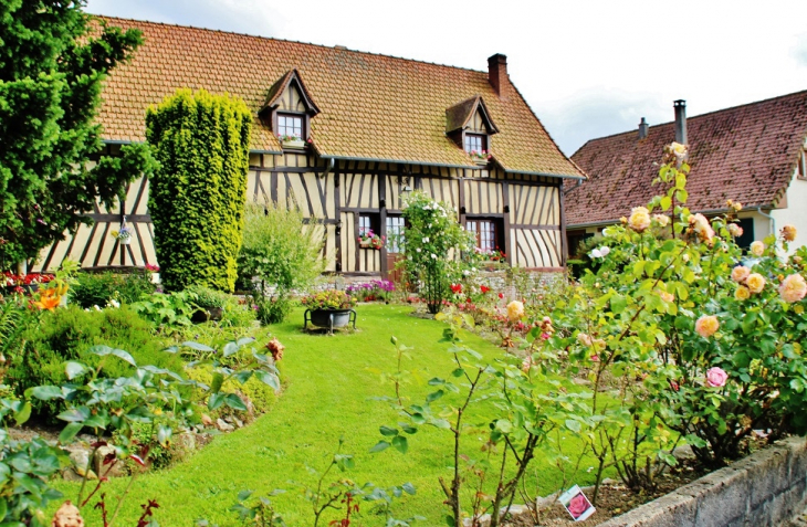 La Commune - Tourville-la-Chapelle