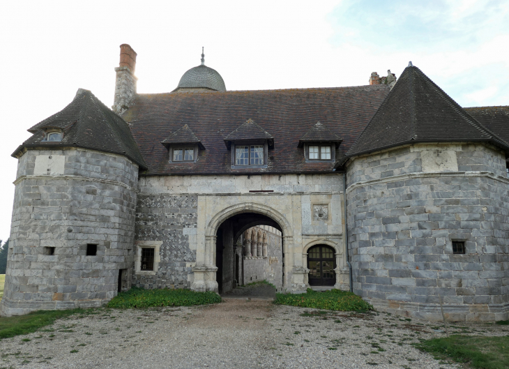 Le manoir d'Ango  châtelet d'entrée - Varengeville-sur-Mer