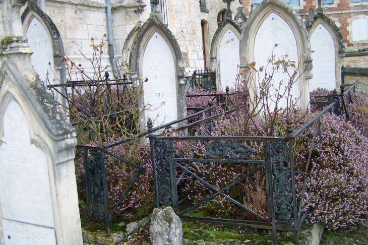 Tombes de la famille Hugo  Vacquerie - Villequier