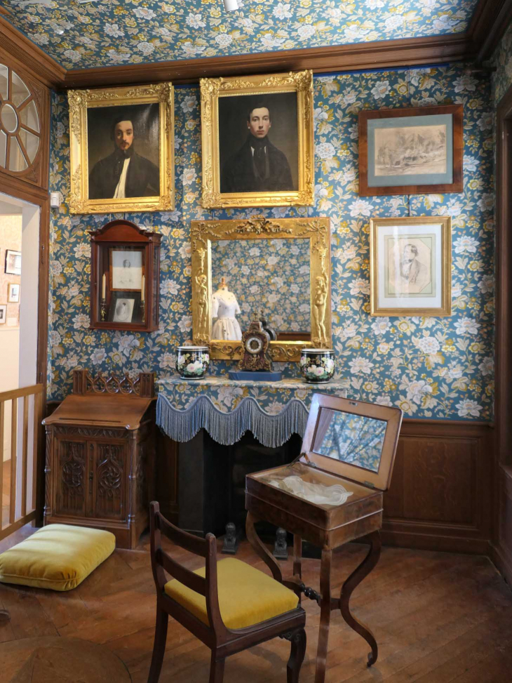 Maison Vacquerie : musée Victor Hugo la chambre blaue - Villequier