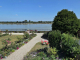 maison Vacquerie : vue sur le jardin et la Seine