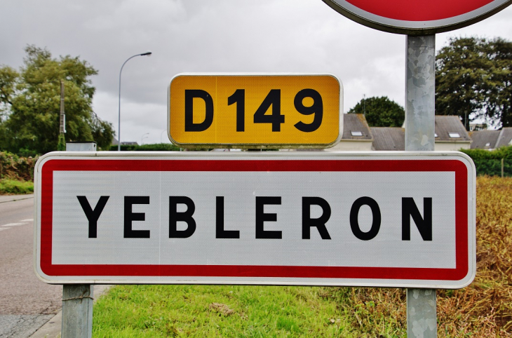  - Yébleron