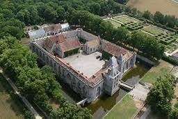 Le château de Farcheville - Bouville