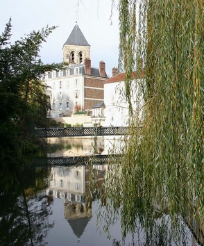 DEvant l'Essonne et cathedrale St Spire - Corbeil-Essonnes