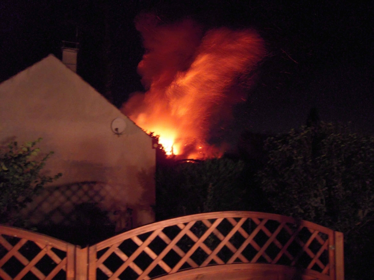 Incendie du Vieux Moulin - D'Huison-Longueville