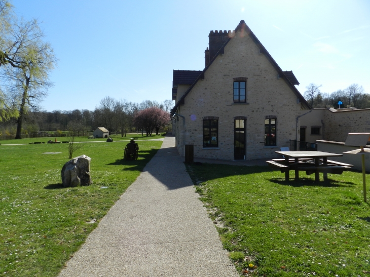 CENTRE AERE SOUCY - Fontenay-lès-Briis