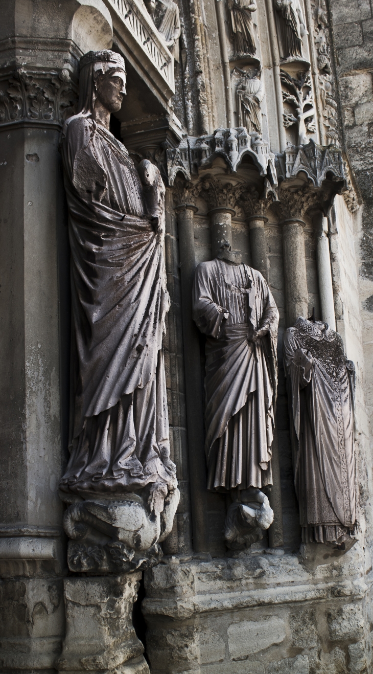 Basilique Notre-Dame-de-Bonne-Garde - Longpont-sur-Orge