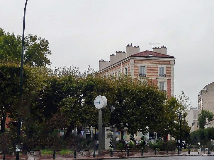 Place du général Leclerc - La Garenne-Colombes