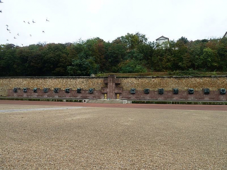 Mont Valérien : le mémorial de la France combattante - Suresnes