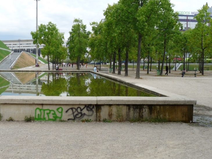 Le parc de Bercy - Paris 12e Arrondissement