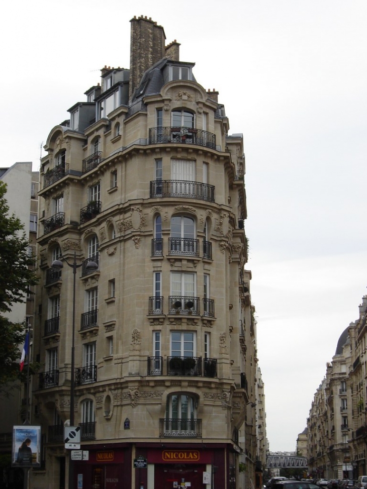 Avenue de La Motte Piquet - Paris 15e Arrondissement