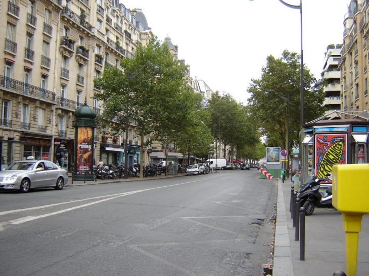 Avenue de La Motte Piquet - Paris 15e Arrondissement