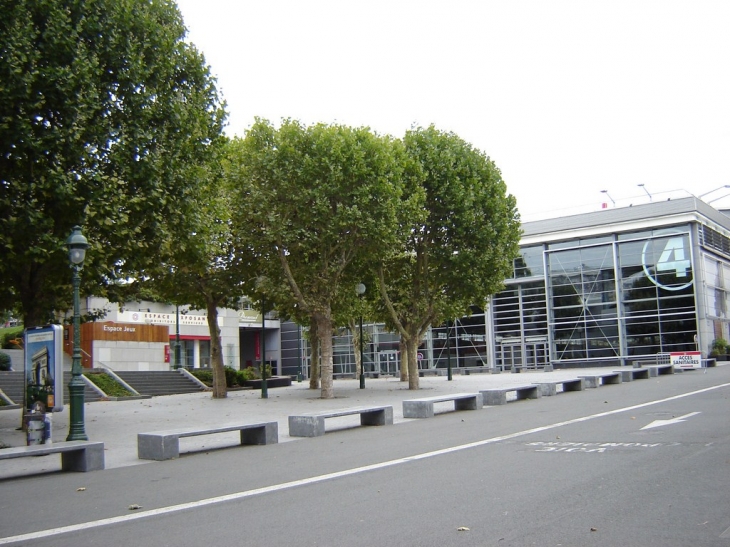 Parc des expositions , porte de versailles - Paris 15e Arrondissement